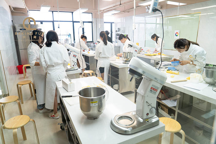 广州西点烘焙培训学校哪家最靠谱？